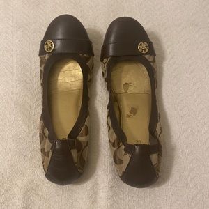 Coach Flat toe shoes
